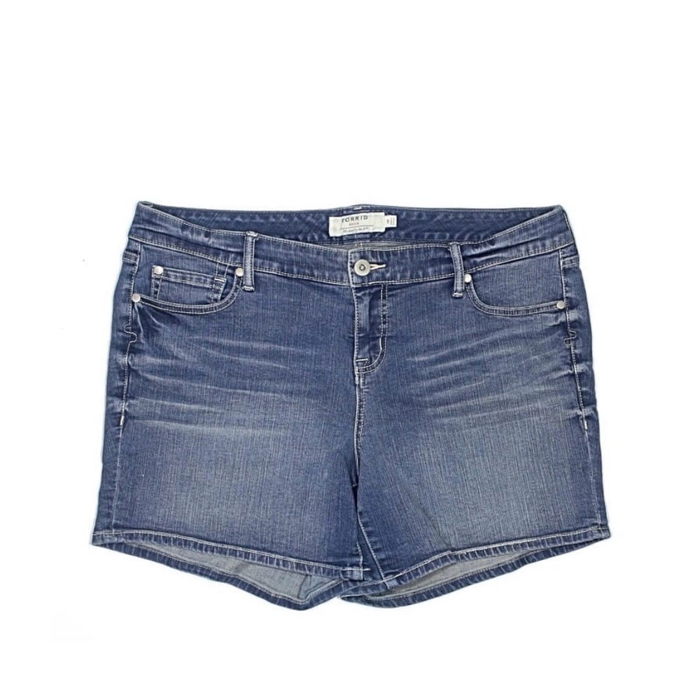 Torrid Classic Blue Jean Shorts, size 20